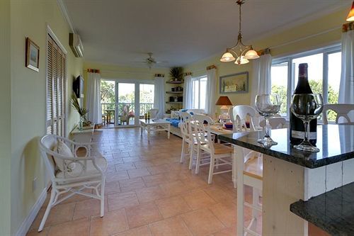 Apart-hotel Pineapple Fields 4*
